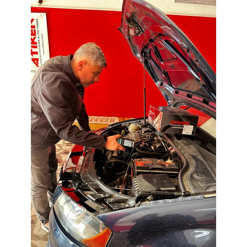 Atiker LPG sistemi takılan araçta motor bölmesi kontrolü